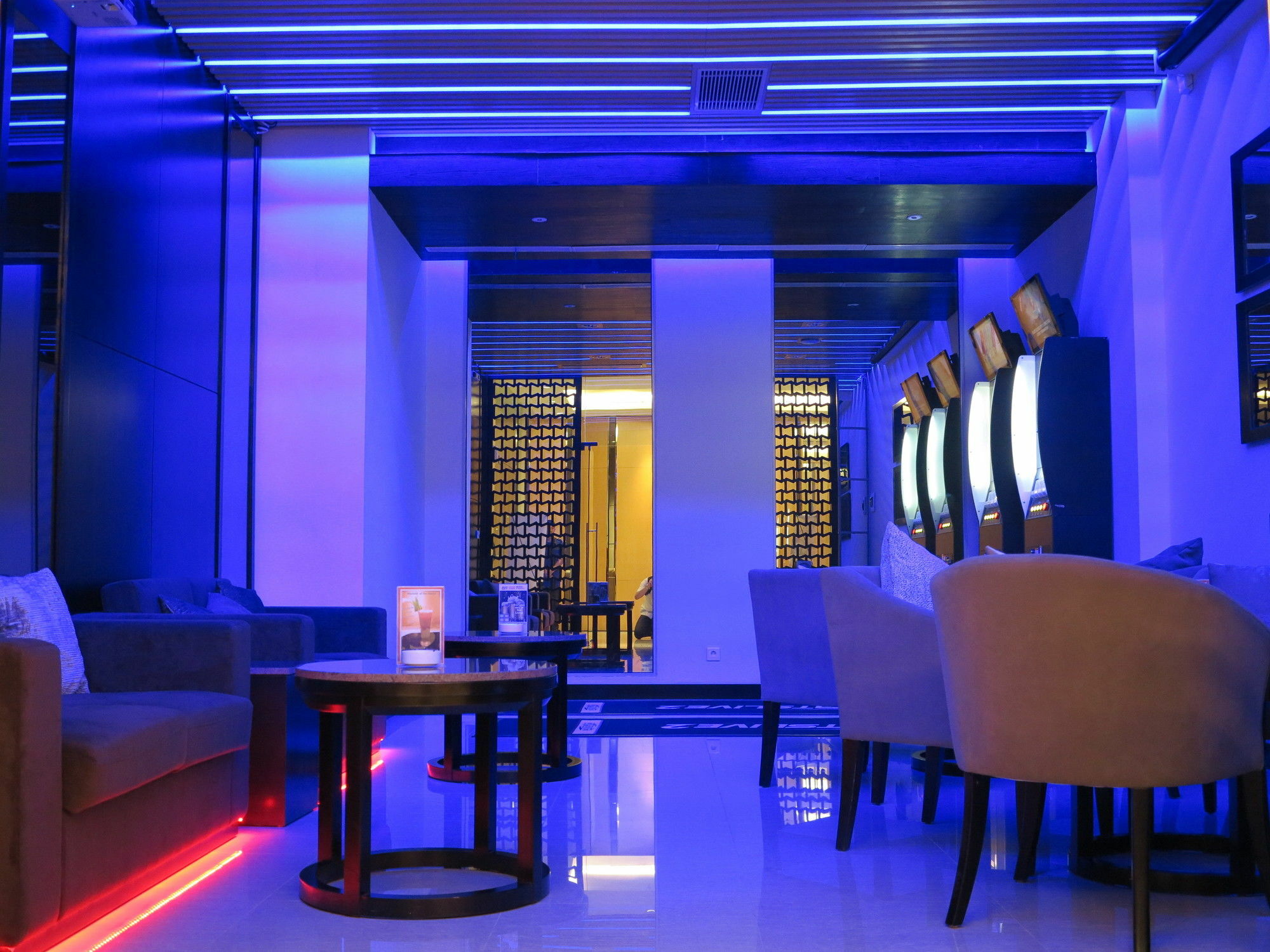 Gtv Hotel Чикаранг Экстерьер фото